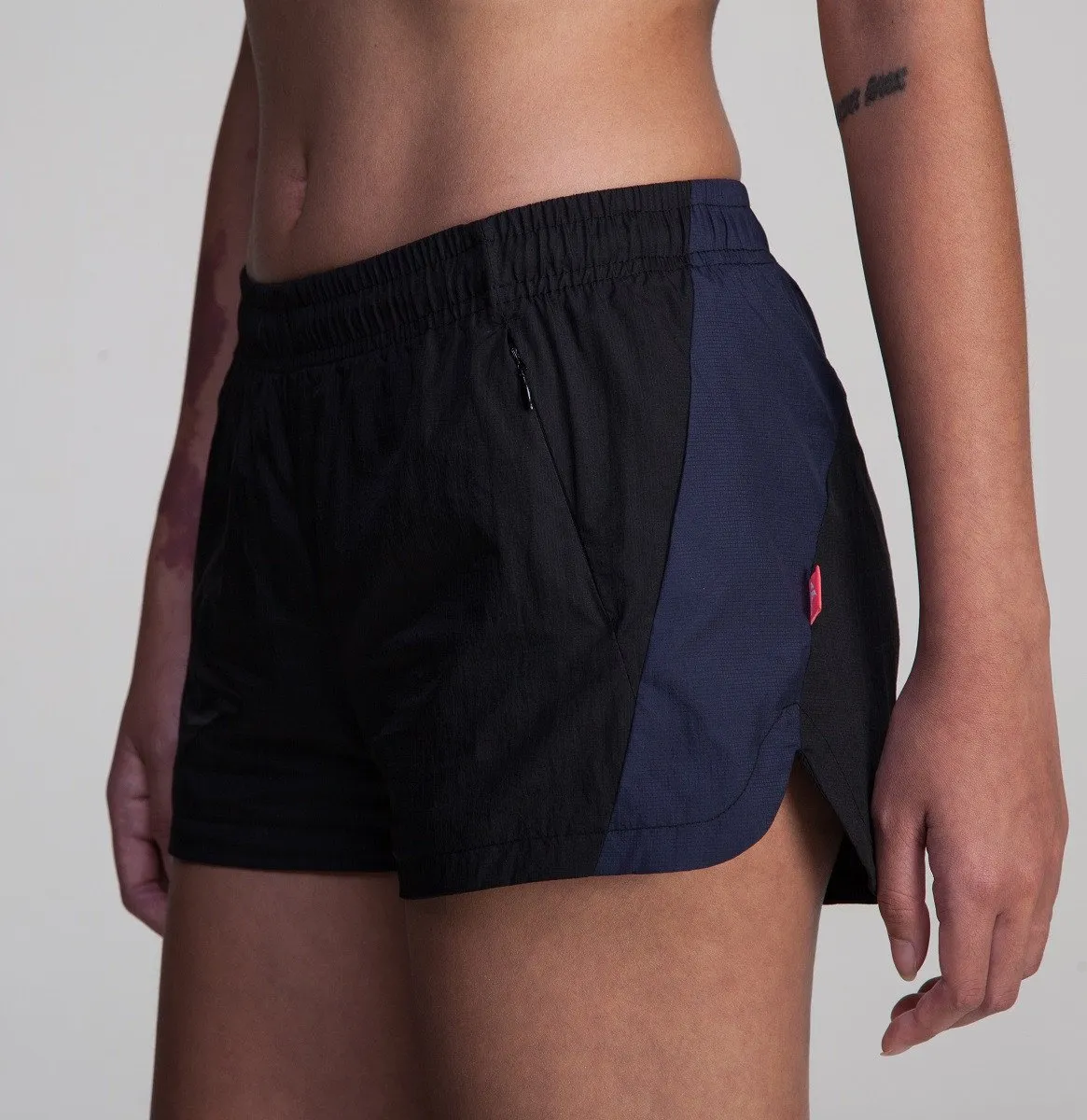 ATHLETE Women's Running Short w/ Zipper Pockets, Style AP01