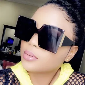 “BOSSY” Oversize Square Sunglasses